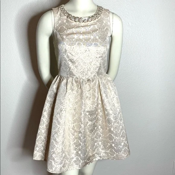 Romeo & Juliet Couture | Dresses | Romeo Juliet Couture Gold Embellished  Dress Sz S | Poshmark